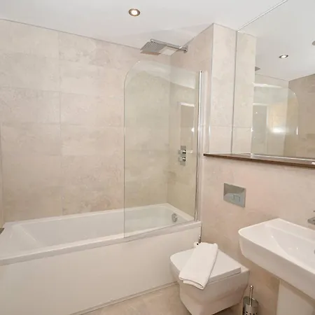 Fabulous 1 Bedroom In شقة ليدز