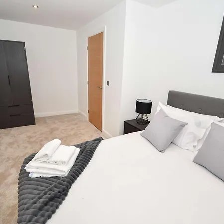 Fabulous 1 Bedroom In Appartamento *